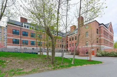 1022 Hancock Street #G-06