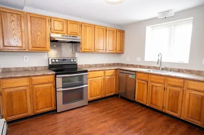 35 Cedar St #2
