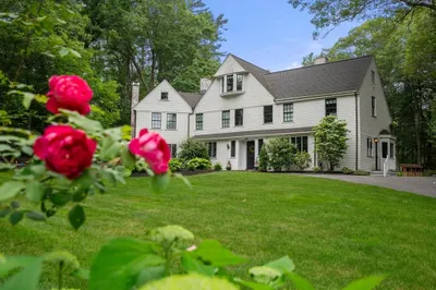 153 Ridgeway Rd 1