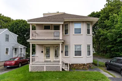 58 - 60 Lamoille Ave