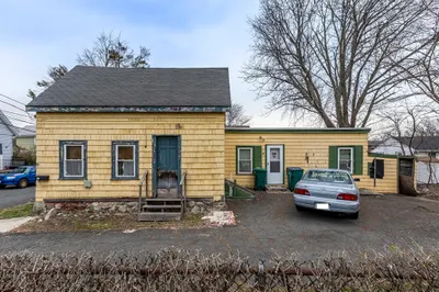 17 Lummus Court