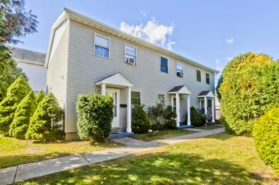 73-75 Walnut St 1
