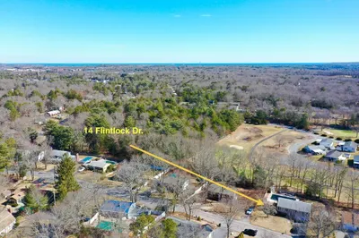 14 Flintlocke Dr 1