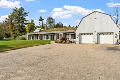 137 Princeton Rd 1