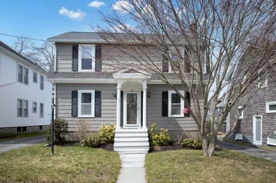 32 Oakland St