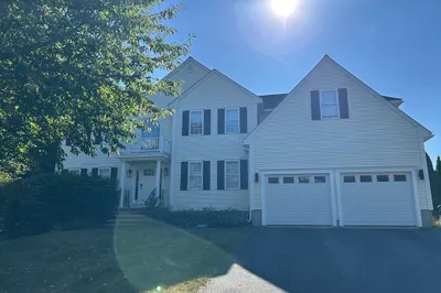 3 Gooseneck Ln