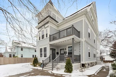202 Middlesex Ave #1 1