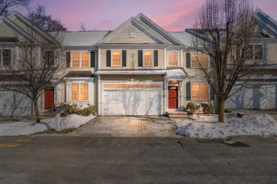 17 Parker Ct #17
