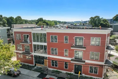 69 Williams Street #4