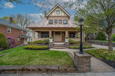 48 Kenwood Avenue 1