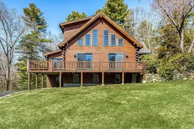 105 Uxbridge Rd