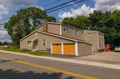 102 Mendon St 1
