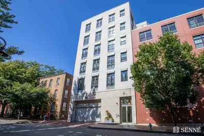 29 Otis St #202