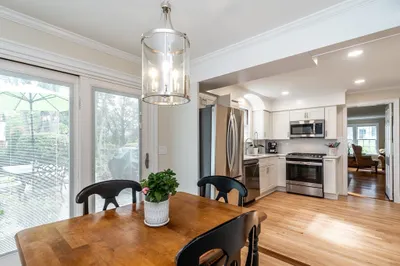 153 Western Dr 1