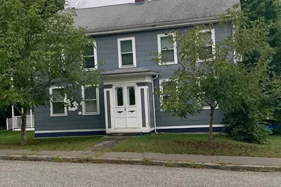 24 Pleasant St 1