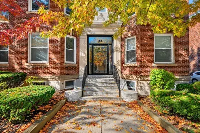 55 Thatcher St #6 1
