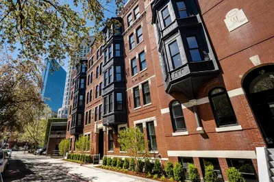 27 Isabella St #6 1