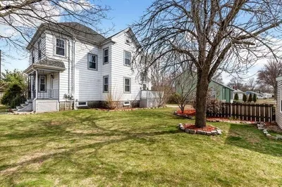 10 Conant St