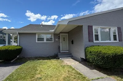 34 Petipas Ln #1 1