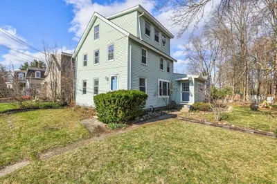 10 Metropolitan Ave 1