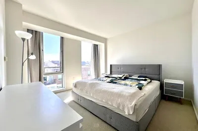 2 Earhart St #806T