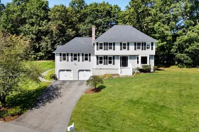17 Pauline Dr 1