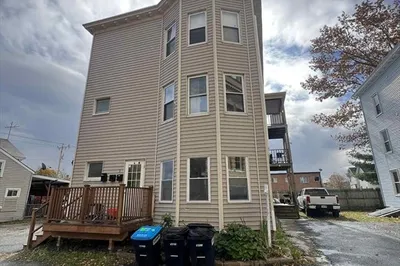 1 Rostone Pl 1