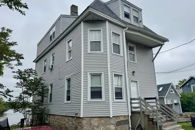 18 Beach Street