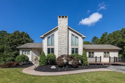 10 Cardinal Circle 1
