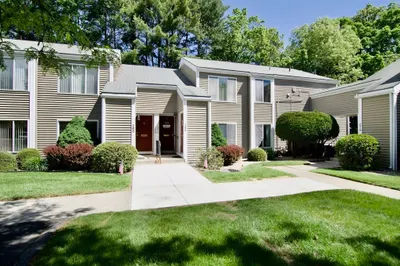 264 Nassau Drive #264 1