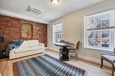130 Myrtle St #6