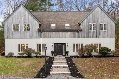151 Arcadia Rd