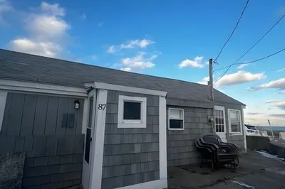 87 Brewster