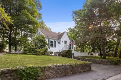 394 Summer St 1