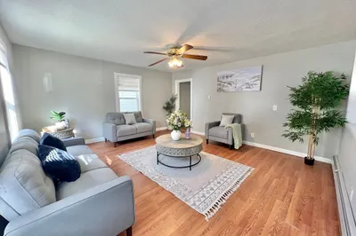 38 Hazel St 1