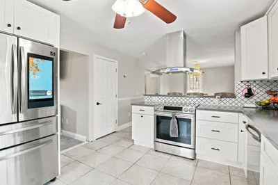 6 Westview Drive 1