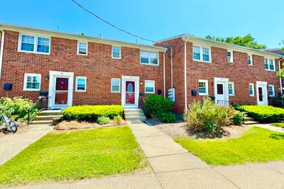 540 Granby Rd #87 1