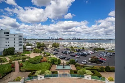 1001 Marina Dr #405
