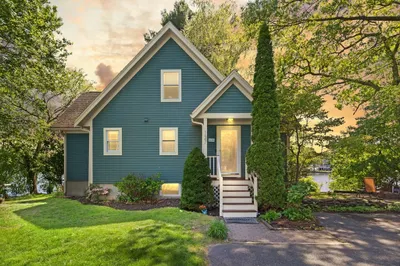 127 Pillings Pond Rd