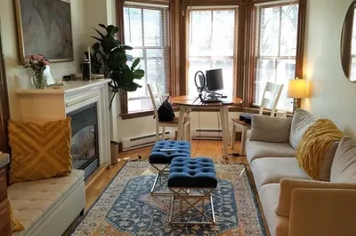 282 Shawmut Ave #10