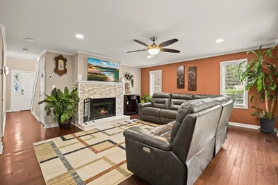 37 Jasper Ln #37