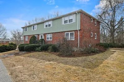 3 ZabriskiE DrivE #E
