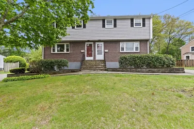 117-119 Pleasant Street 1