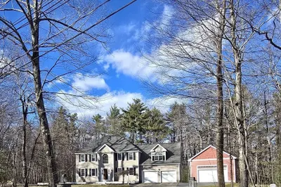 275 Fisher Rd 1