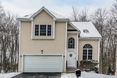 15 Zain Cir #15