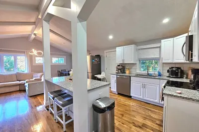 20 Upland Rd