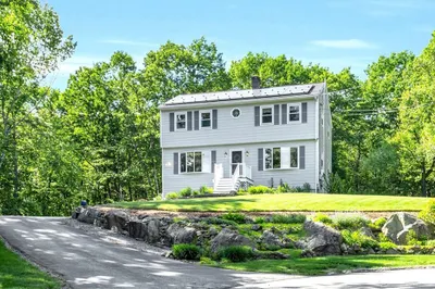58 Stone Brook Ln