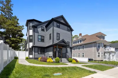 25 Bentley St #1 1