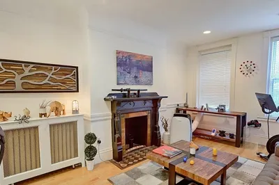 127 Saint Botolph St #4