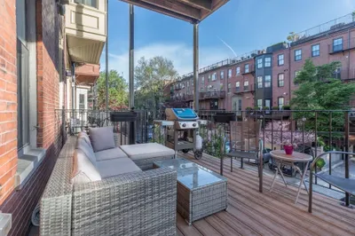 46 Rutland Sq #2
